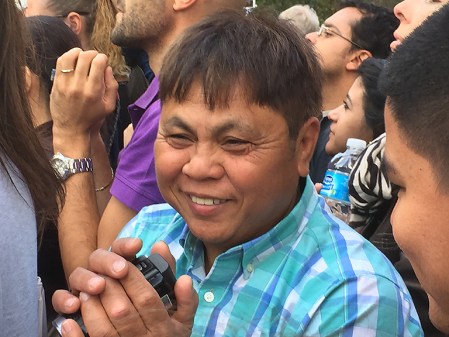 Asian man w camera IMG_3771