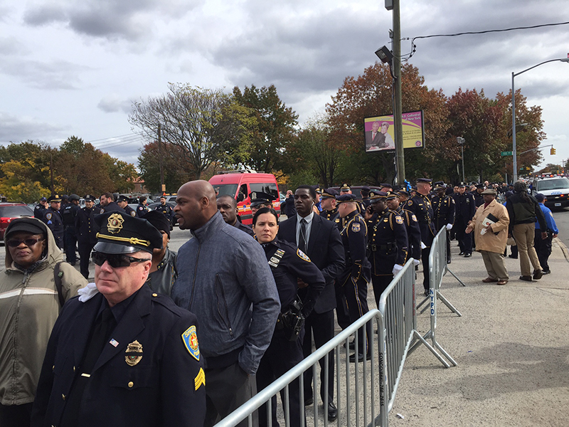 Line at wake IMG_4091