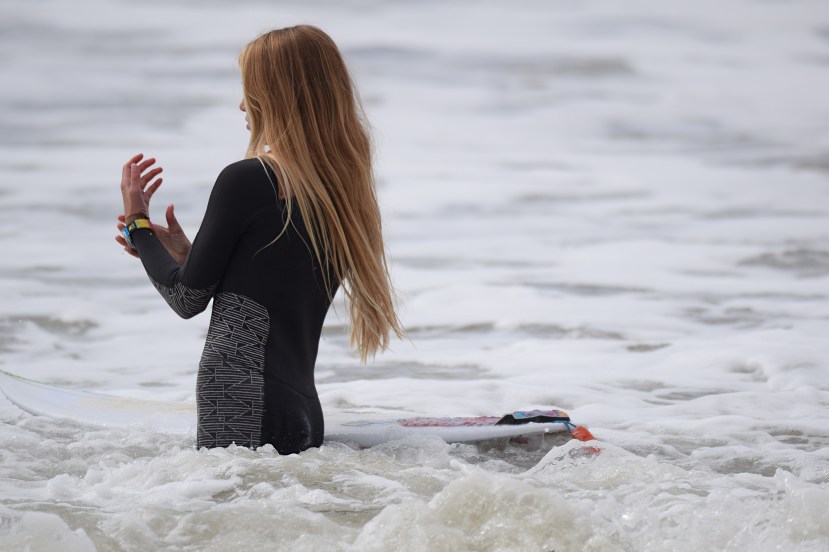 Turning from T V DSC_0855