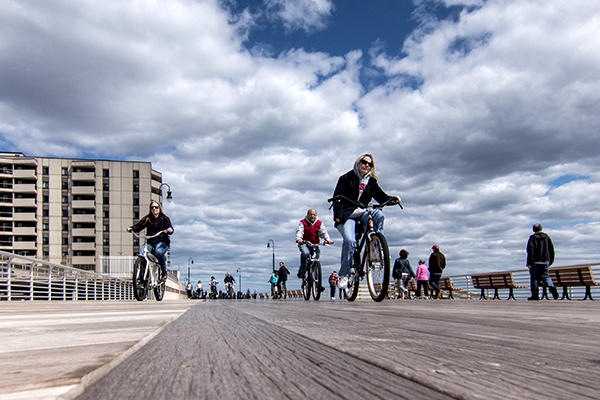 bike riders big skyIMG_6371.jpg