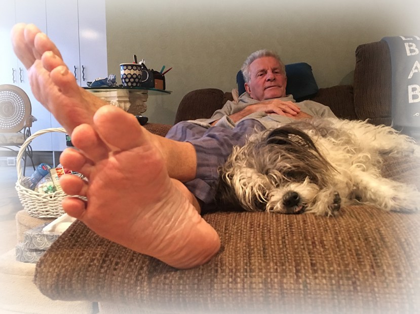 Bailey Lee's feet vign IMG_1485.jpg