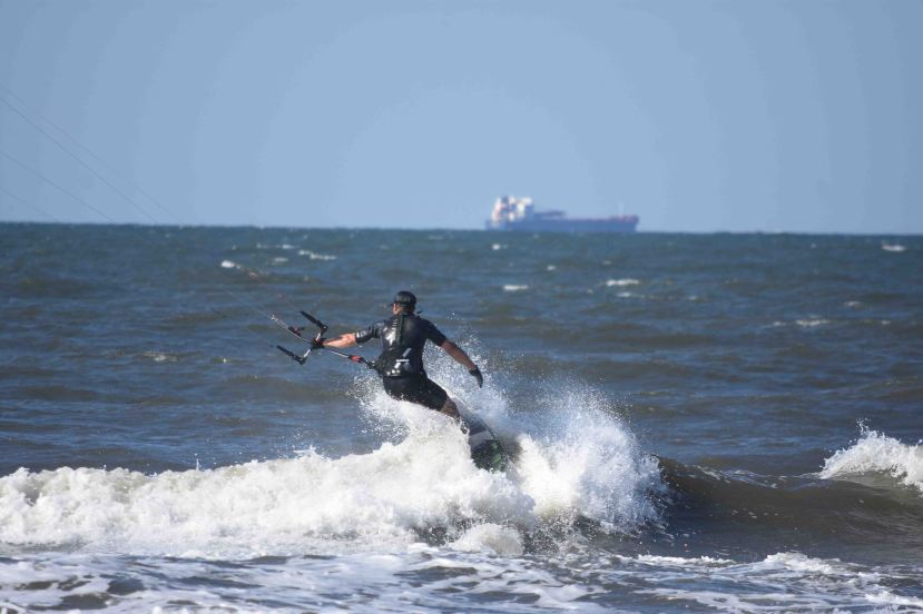 boarder down DSC_9065.jpg