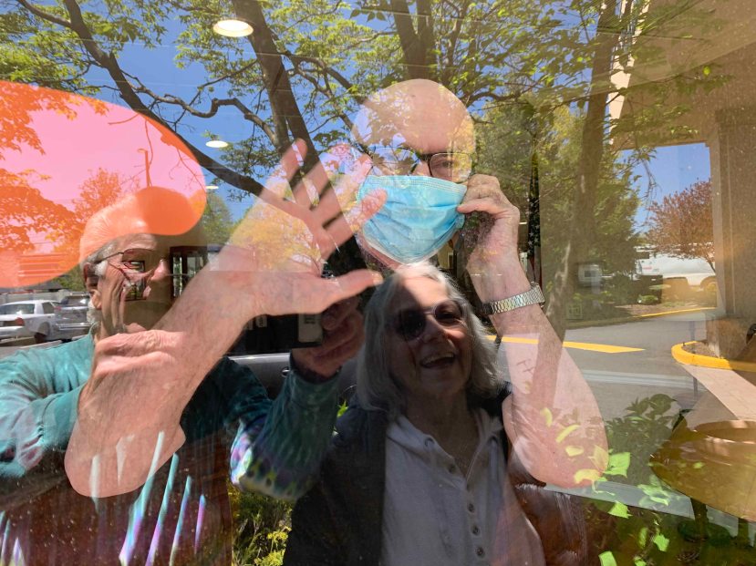 Rod through window IMG_1983.jpg